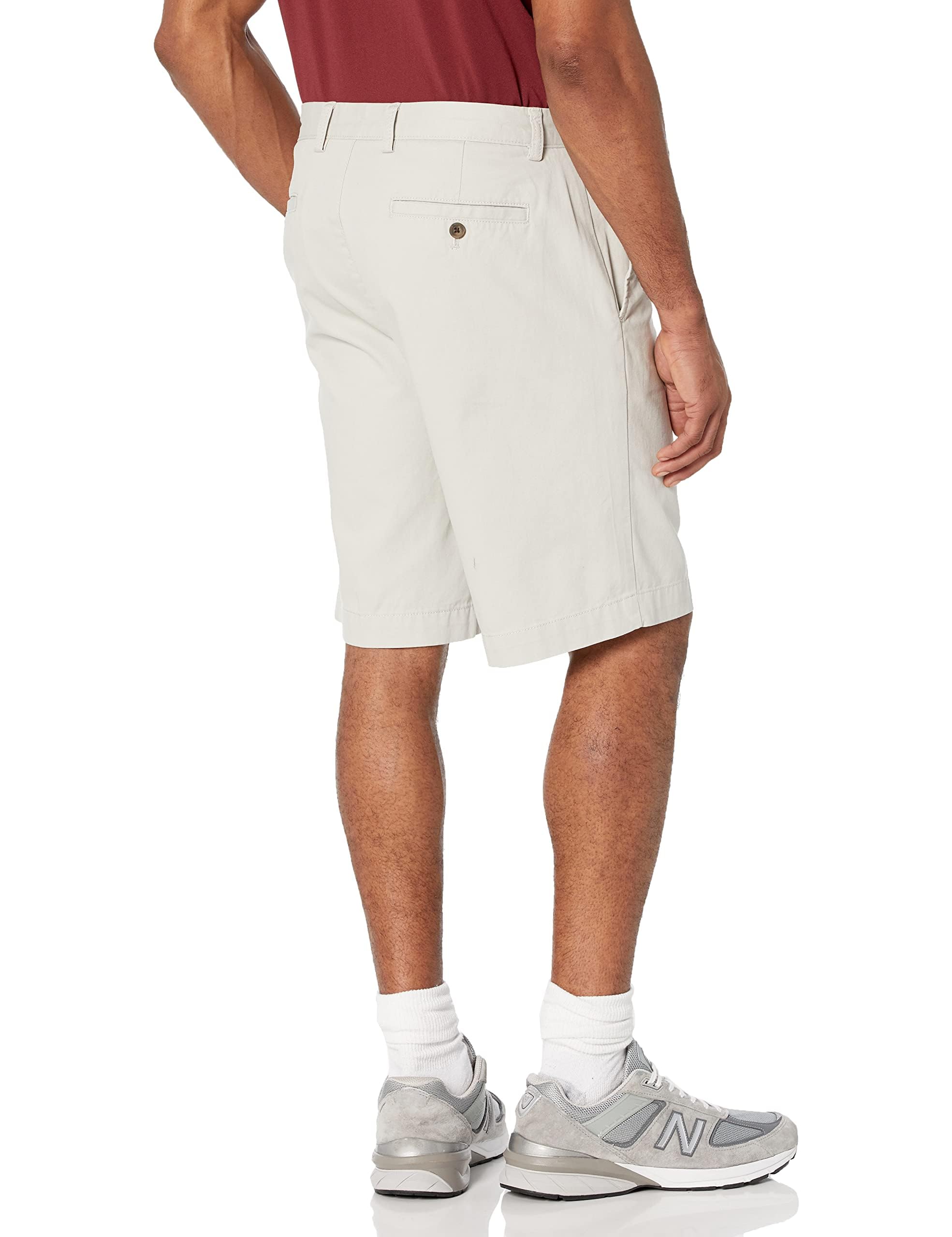 Amazon Essentials Men's Classic-Fit 9" Chino Short